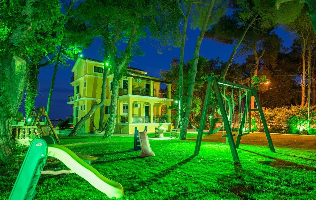 טסיליבי Zarkadis Beach Apartments מראה חיצוני תמונה
