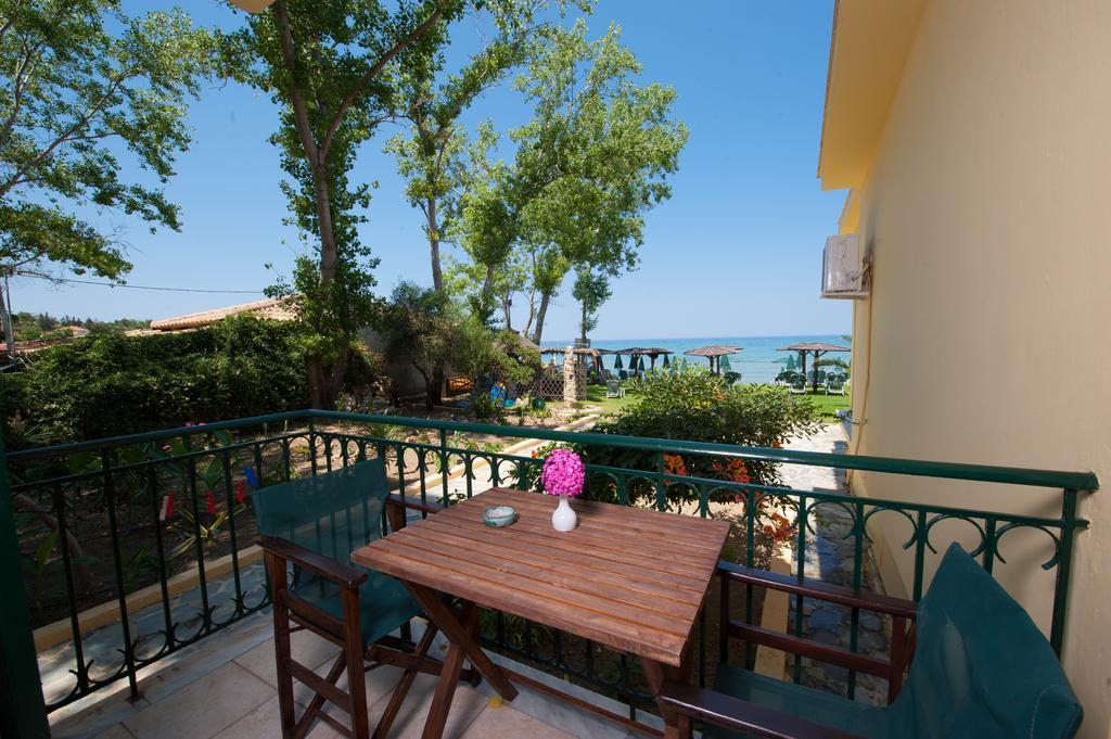 טסיליבי Zarkadis Beach Apartments מראה חיצוני תמונה