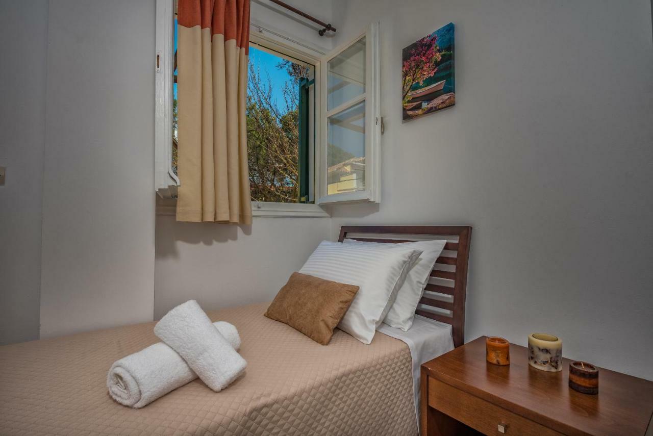 טסיליבי Zarkadis Beach Apartments מראה חיצוני תמונה