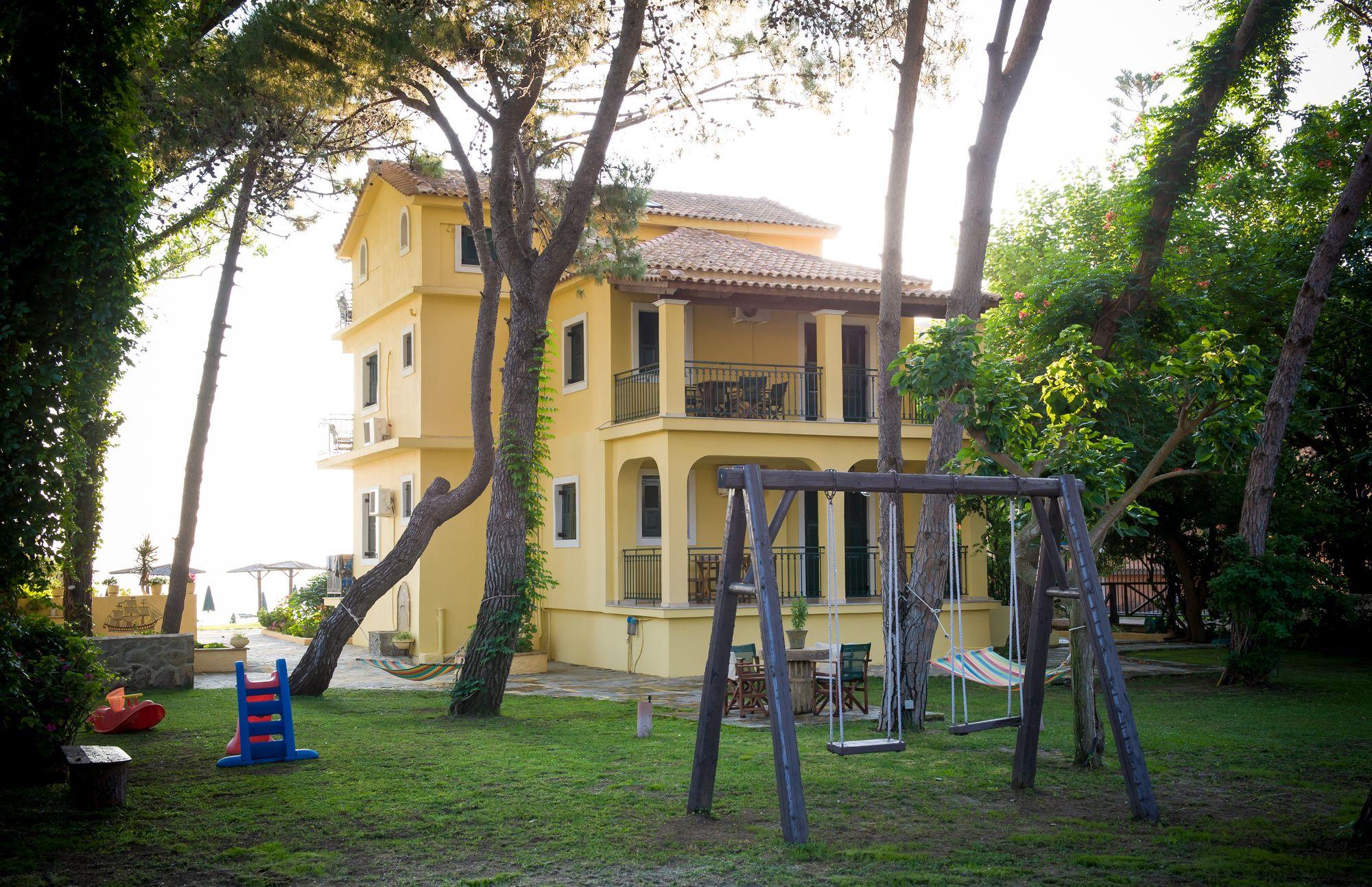 טסיליבי Zarkadis Beach Apartments מראה חיצוני תמונה